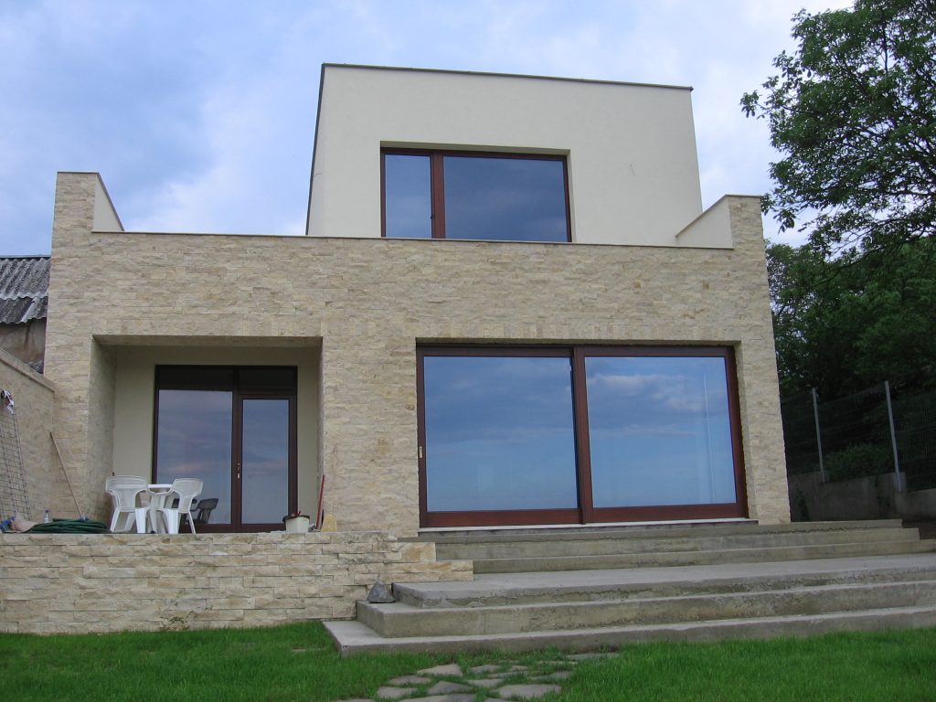 casa Moga termopane lemn